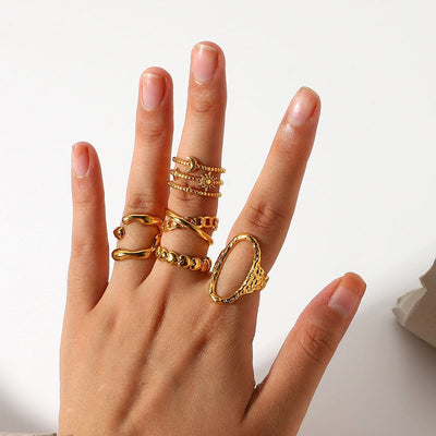 CROSSED CHAIN RING